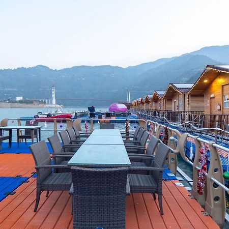 Le Roi Floating Huts & Eco Rooms Tehri New Tehri Exterior photo